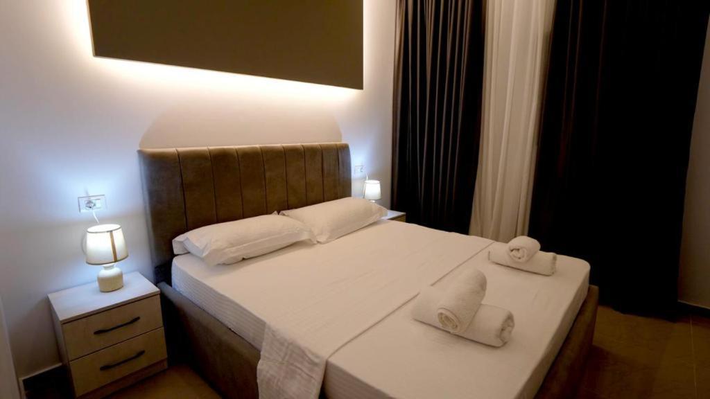 Perla E Dumrese, Bar-restaurant-hotel